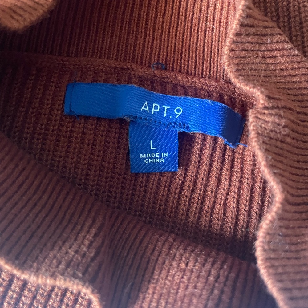 APT 9 Colorblock Sweater - Picture 2 of 2